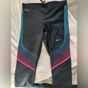 NIKE BIKER SHORTS